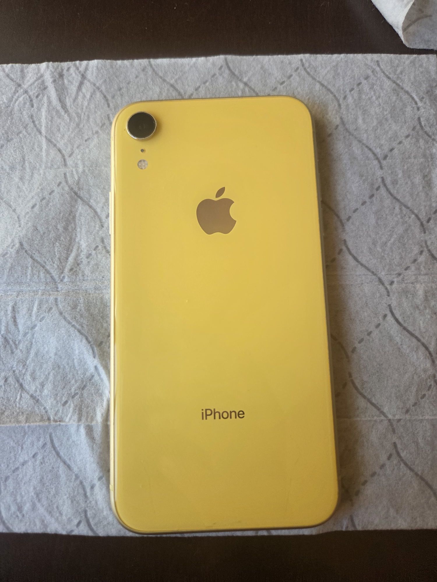 iPhone XR 64gb 3gb