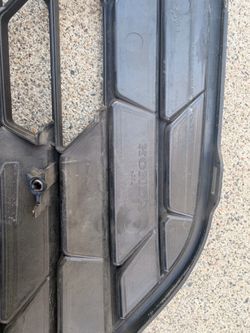 Honda Civic 2022-2024 OEM Front Grille & Lower Grille