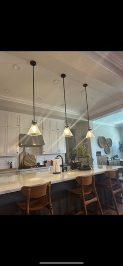 3 Kitchen Pendants 