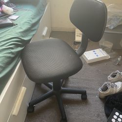 Black Desk Chair 