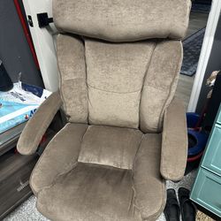 Clatina Ergonomic Big And Tall Executive Chair 