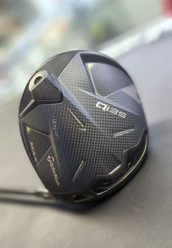 Taylormade Qi35 Max Driver 9.0° Mitsubishi Diama 60x Shaft w/ Heaecover