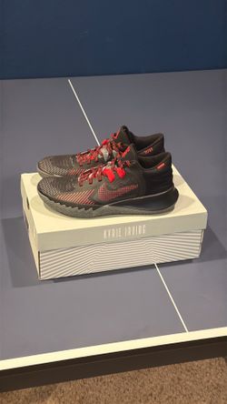 Kyrie Irving flytrap 5 (size 9)