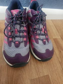 Girls hiking boots Merrell size 2