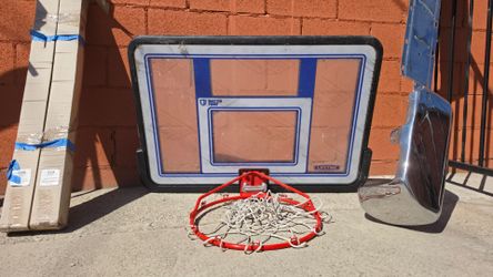 Basketball hoop