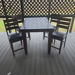 Tall Extendable Table And Chairs