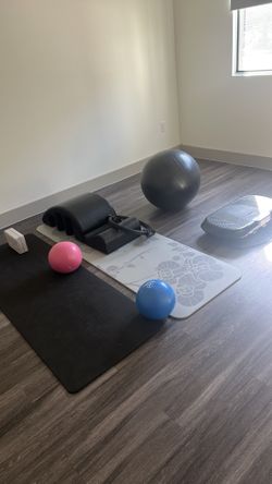 Pilates home workout Arc, balls vibration plate etc