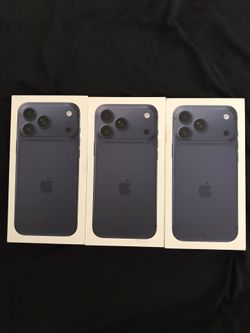 Apple iPhone 17 Pro Max Unlocked Or 17 Pro With Receipt I Can Come To You Right Now