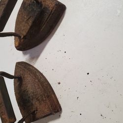 Antique Cast Irons (Read Description)