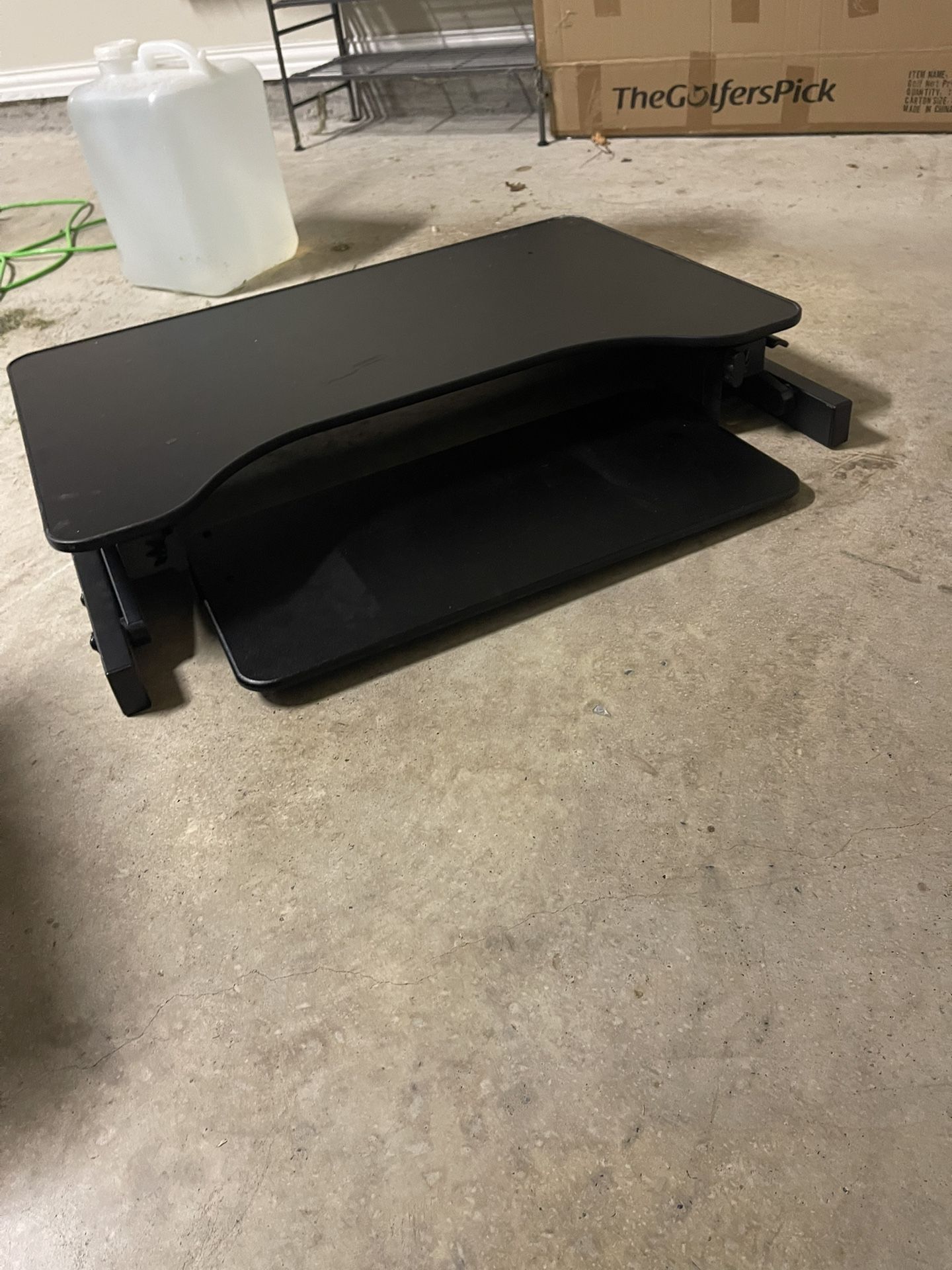 Rocelco Standing Black Desk with Keyboard Tray