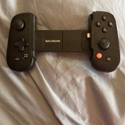 Backbone Lightning Port