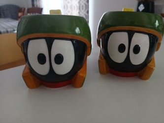 Mugs