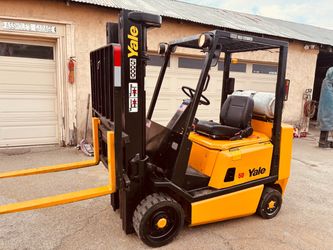Forklift (READ DESCRIPTION)