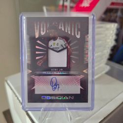 Vini Jr. 2/8 Panini Obsidian Volcanic Auto Patch Card