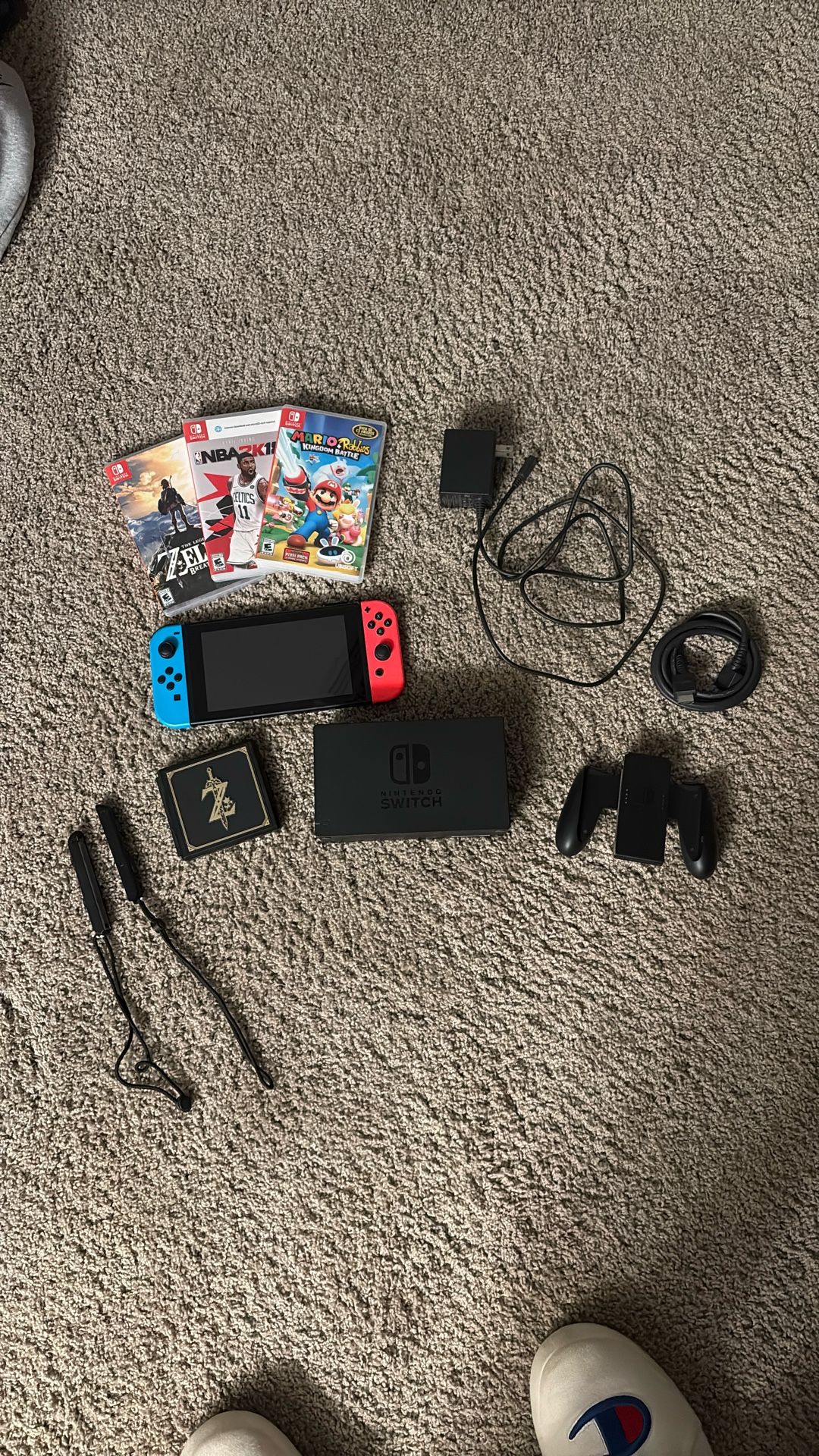 Nintendo Switch + 3 games