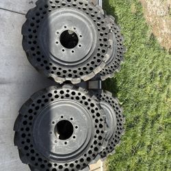 Solid Bobcat Tires