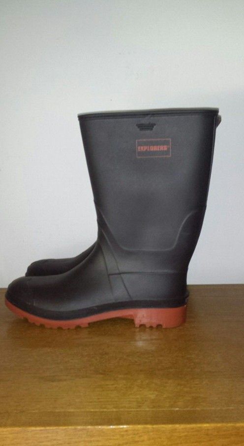 Explorer Men's Waterproof Rubber Boots- Fishing,Hunting,Farm-Stable Size 12
New In Box