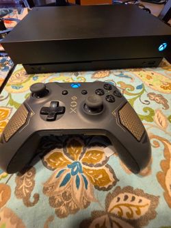 Xbox One X - Excellent condition
