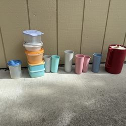 Vintage Tupperware Lot – Pastel Cups, Pitcher, Bowls – Made in USA