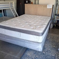 12" Queen Pillowtop Mattress 