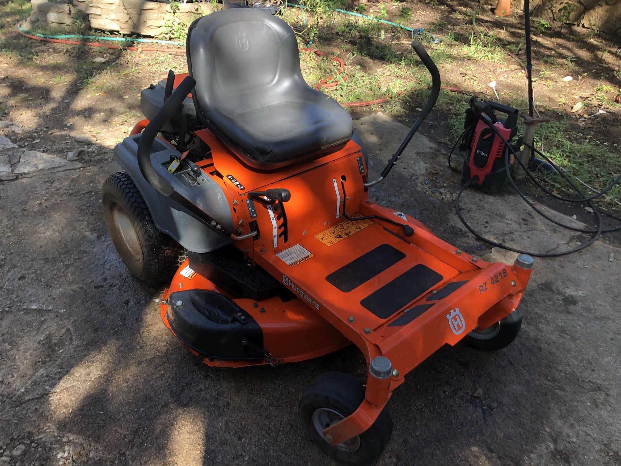 Husqvarna RZ4219 Zero Turn Riding Lawn Mower 19.5hp