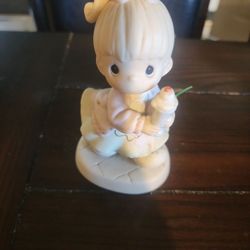 PRECIOUS MOMENTS  FIGURINE 