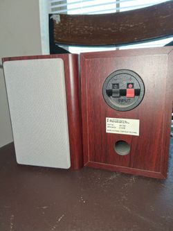 Emerson Research Bookshelf Speakers  60-1361 Woodgrain Walnut Brown used*