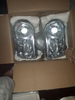 Brand New Pair Of Headlights For Chrysler 300C