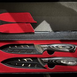 Set of kitchen knives