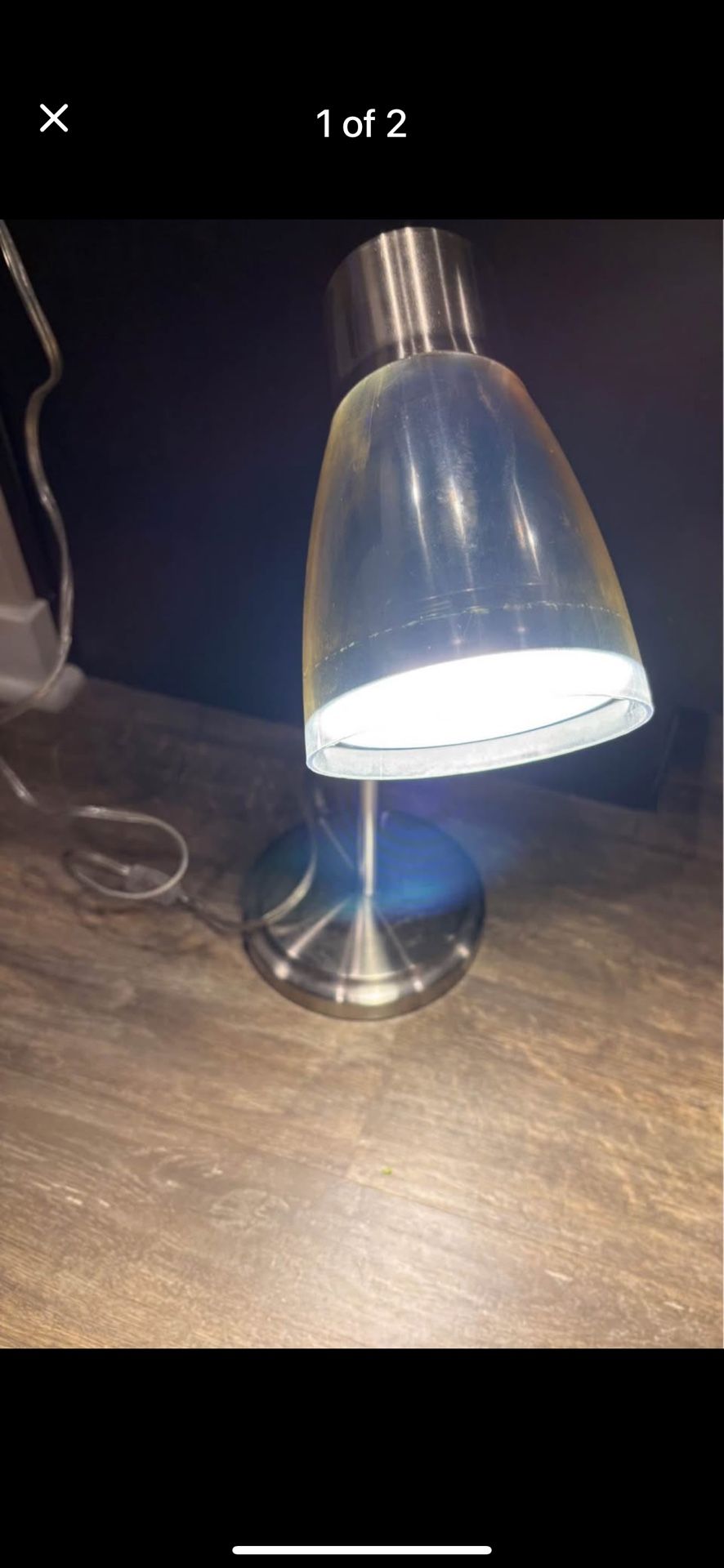 Metal gooseneck based silver desk lamp light with on/off wire switch