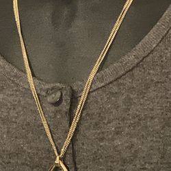 Classy Gold Pendant Necklace By Kenneth Cole New York