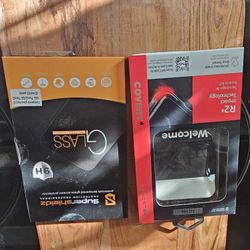 LG V60 ThinQ accessories. 