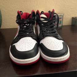 Air Jordan 1 Mid Black Gym Red