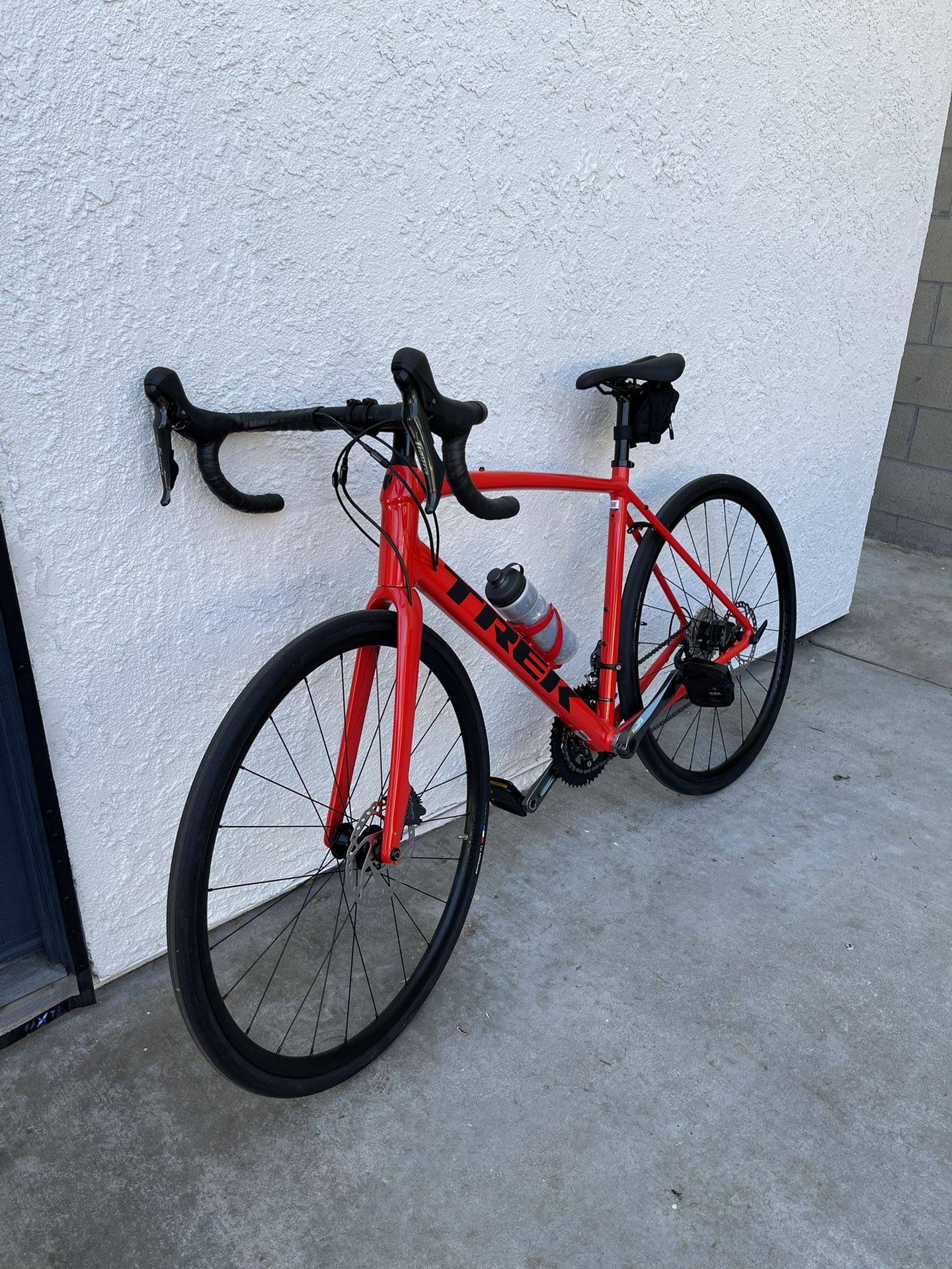 Trek Domane AL 4 Disc