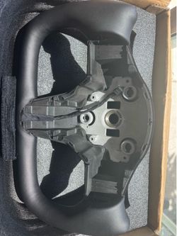 Yoke style  Tesla Model 3/Y Heated Yoke Steering