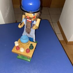 NutCracker