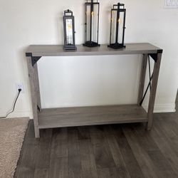 Table Console 