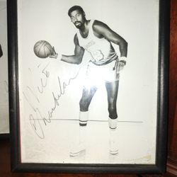 Wilt Chamberlain Autographed Los Angeles Lakers 8x10 Photo