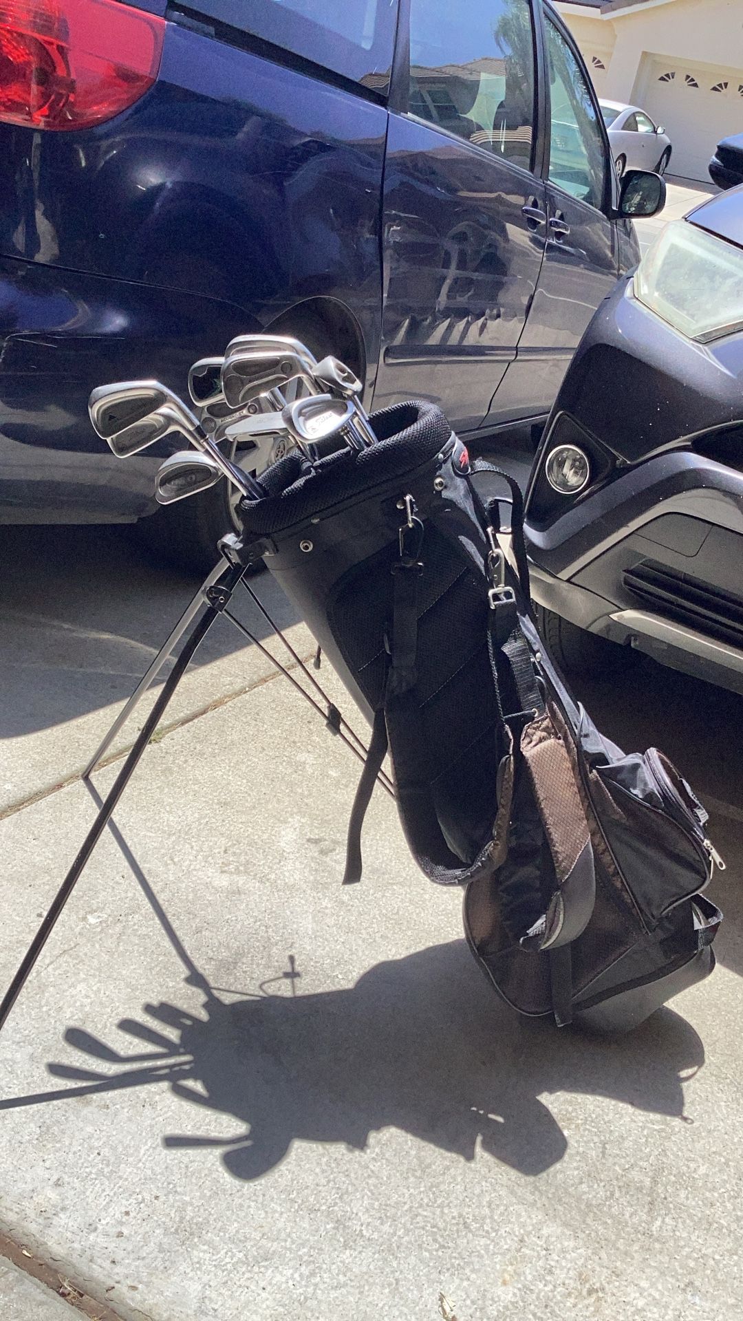 Titliest Complete Set Of Golf Club Taylor made Driver Nice Putter With Nice Bag