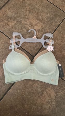 Danskin size 36C 2pk tan and light green mint color