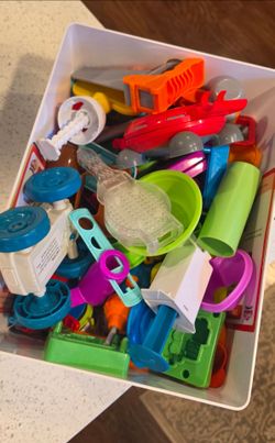 Play-Doh Toys & Accessories