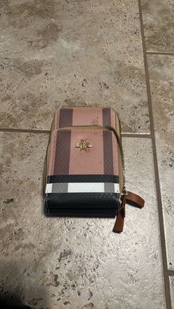 Zip-Around Wallet