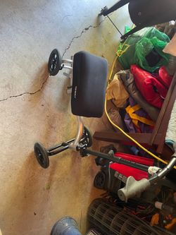 KNEE ROLLER