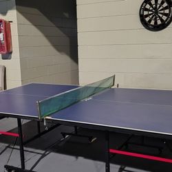 Stiga Ping Pong Table With Paddles, Net & Balls