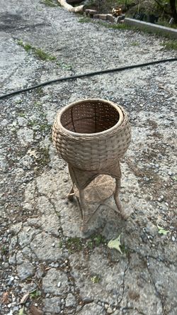 Wicker Plant Stand 