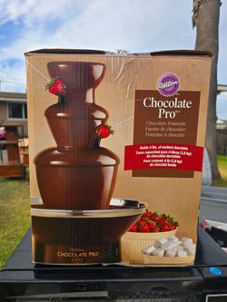 Wilton Chocolate Pro , chocolate fountain
