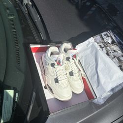 Jordan 4s