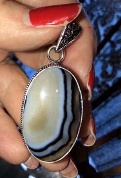 Handcrafted Natural Stone , Onyx Gold Pendant