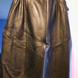 Woman Leather Skirt Size 18