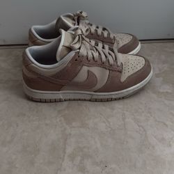 Nike Dunks